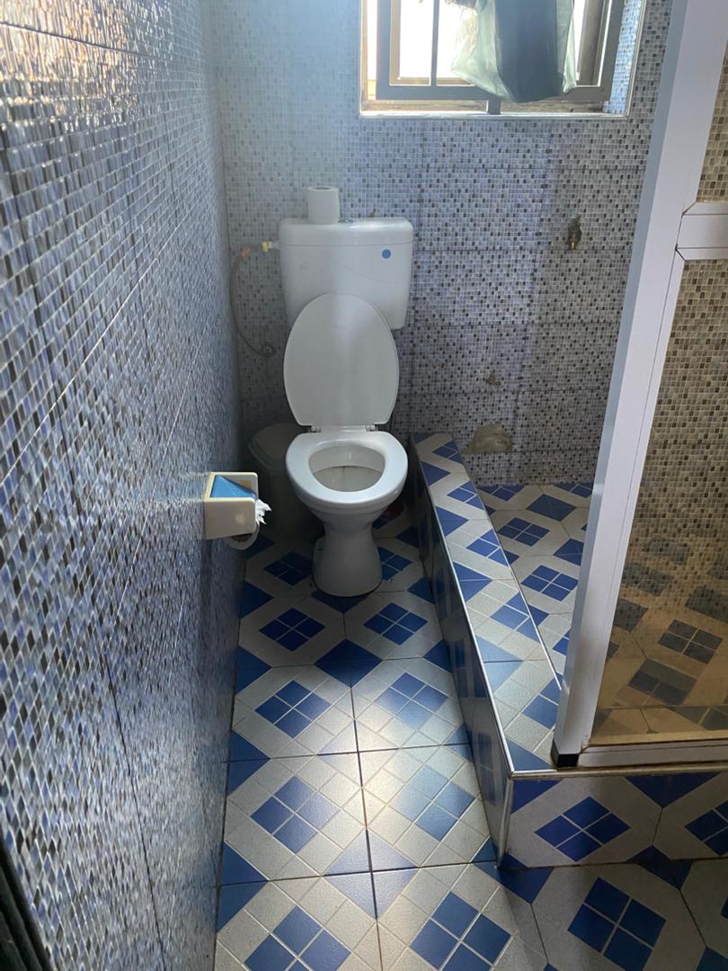Block D Room private washroom